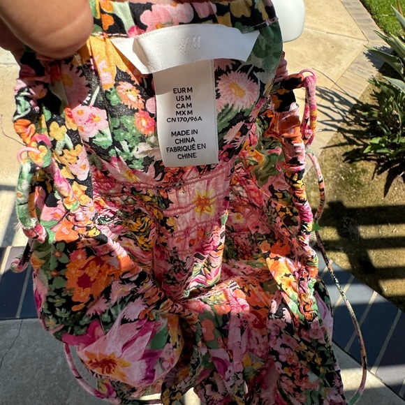 H&M Floral Dress with adjustable straps - Picture 2 of 6
